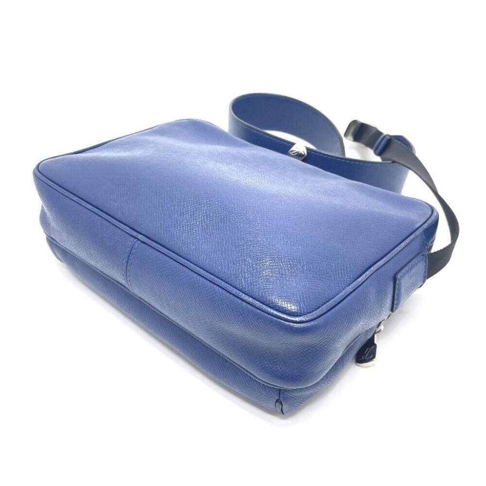 LOUIS VUITTON M33437 Taiga Outdoors Messenger Shoulder Bag TaigaLeather blue - Picture 4 of 11